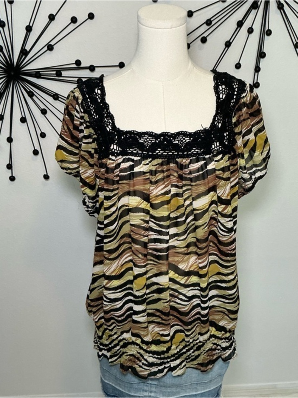 Belissimo New York Abstract Animal Print Crochet Trim Blouse Size 1X Boho Top
